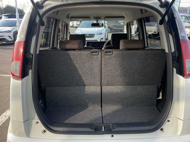 スズキ ＭＲワゴン X 道東・釧路十勝 2011(平23)年 7.2万km パールホワイト ・4WD/・純正液晶オーディオ/（FM・AM・USB・CD）/・バックカメラ/・ハロゲンライト/・ヘッドライトレベライザー/・運転席のみシートヒーター/・純正フロアマット/・ドアバイザー/・電格ミラー/・スマートキー/・プッシュスタート/・保証書