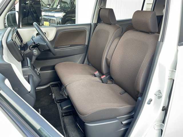 スズキ ＭＲワゴン X 道東・釧路十勝 2011(平23)年 7.2万km パールホワイト ・4WD/・純正液晶オーディオ/（FM・AM・USB・CD）/・バックカメラ/・ハロゲンライト/・ヘッドライトレベライザー/・運転席のみシートヒーター/・純正フロアマット/・ドアバイザー/・電格ミラー/・スマートキー/・プッシュスタート/・保証書