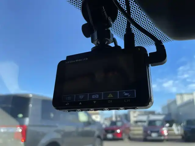 トヨタ クラウン ハイブリッド S Cパッケージ Four 石川県 2018(平30)年 6.5万km ホワイトパールクリスタルシャイン 4WD/純正メモリーナビ/フルセグTV/バックカメラ/LEDヘッドライト/トヨタセーフティセンス/レーダークルーズ/パワーシート/ドライブレコーダー/ETC/純正アルミホイール/スマートキー/プッシュスタート/電動ミラー/保証書