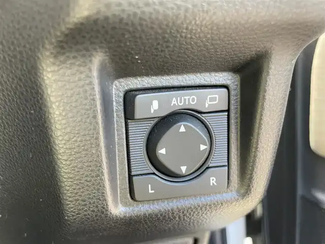 トヨタ クラウン ハイブリッド S Cパッケージ Four 石川県 2018(平30)年 6.5万km ホワイトパールクリスタルシャイン 4WD/純正メモリーナビ/フルセグTV/バックカメラ/LEDヘッドライト/トヨタセーフティセンス/レーダークルーズ/パワーシート/ドライブレコーダー/ETC/純正アルミホイール/スマートキー/プッシュスタート/電動ミラー/保証書