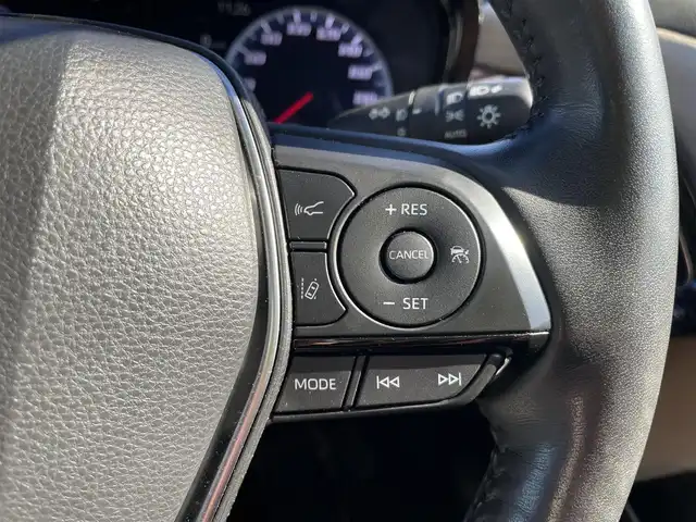 トヨタ クラウン ハイブリッド S Cパッケージ Four 石川県 2018(平30)年 6.5万km ホワイトパールクリスタルシャイン 4WD/純正メモリーナビ/フルセグTV/バックカメラ/LEDヘッドライト/トヨタセーフティセンス/レーダークルーズ/パワーシート/ドライブレコーダー/ETC/純正アルミホイール/スマートキー/プッシュスタート/電動ミラー/保証書