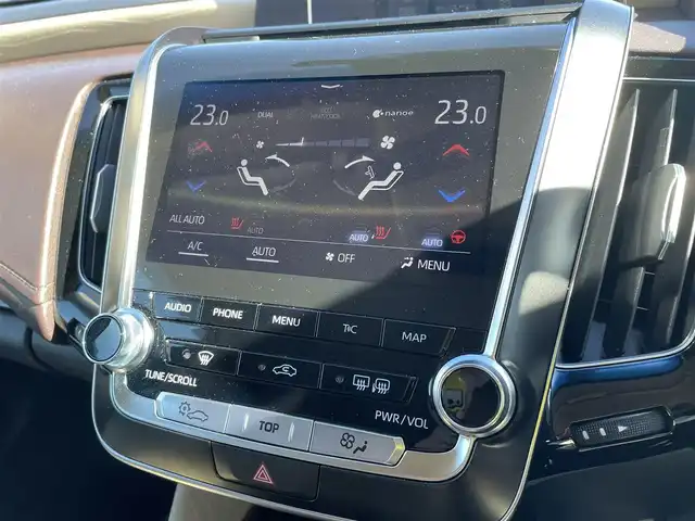 トヨタ クラウン ハイブリッド S Cパッケージ Four 石川県 2018(平30)年 6.5万km ホワイトパールクリスタルシャイン 4WD/純正メモリーナビ/フルセグTV/バックカメラ/LEDヘッドライト/トヨタセーフティセンス/レーダークルーズ/パワーシート/ドライブレコーダー/ETC/純正アルミホイール/スマートキー/プッシュスタート/電動ミラー/保証書