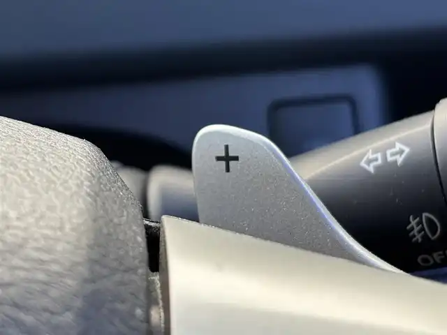 トヨタ ヴォクシー ZS 茨城県 2013(平25)年 7.9万km ホワイトパールクリスタルシャイン 純正ナビ/　(AM/FM/CD/DVD/Bluetooth/フルセグ)/バックカメラ/社外admirationエアロ/　(フロント/サイド/リアアンダー)/社外マフラー/純正アルミホイール/片側パワースライドドア/ETC/W(後席)エアコン/パドルシフト/フォグランプ/ISOFIX/パワーステアリング/オートライト/Wエアバック/取扱説明書