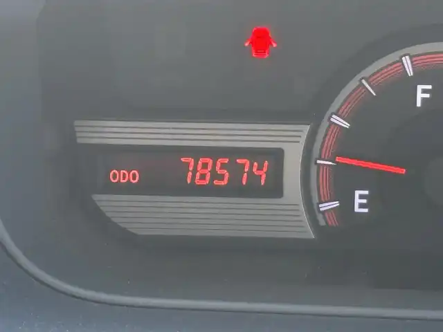 トヨタ ヴォクシー ZS 茨城県 2013(平25)年 7.9万km ホワイトパールクリスタルシャイン 純正ナビ/　(AM/FM/CD/DVD/Bluetooth/フルセグ)/バックカメラ/社外admirationエアロ/　(フロント/サイド/リアアンダー)/社外マフラー/純正アルミホイール/片側パワースライドドア/ETC/W(後席)エアコン/パドルシフト/フォグランプ/ISOFIX/パワーステアリング/オートライト/Wエアバック/取扱説明書