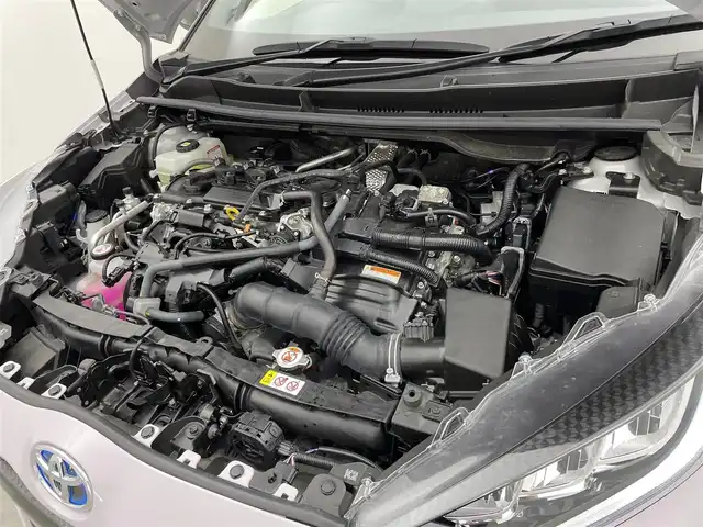 トヨタ ヤリス ハイブリッド Z 宮城県 2021(令3)年 1.6万km ブラック/アイスピンクメタリック ４ＷＤ/純正ＤＡナビ/アダプティブクルーズコントロール/ＢＳＭ/ＲＣＴＡ/ＬＥＤヘッドランプ/クリアランスソナー/バックモニター/前席シートヒーター/トヨタセーフティセンス/スマートフォン連携/ドライブレコーダー/オートライト/フルオートエアコン/禁煙車