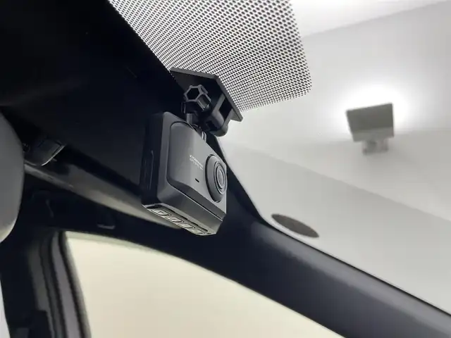 トヨタ ヤリス ハイブリッド Z 宮城県 2021(令3)年 1.6万km ブラック/アイスピンクメタリック ４ＷＤ/純正ＤＡナビ/アダプティブクルーズコントロール/ＢＳＭ/ＲＣＴＡ/ＬＥＤヘッドランプ/クリアランスソナー/バックモニター/前席シートヒーター/トヨタセーフティセンス/スマートフォン連携/ドライブレコーダー/オートライト/フルオートエアコン/禁煙車