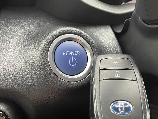 トヨタ ヤリス ハイブリッド Z 宮城県 2021(令3)年 1.6万km ブラック/アイスピンクメタリック ４ＷＤ/純正ＤＡナビ/アダプティブクルーズコントロール/ＢＳＭ/ＲＣＴＡ/ＬＥＤヘッドランプ/クリアランスソナー/バックモニター/前席シートヒーター/トヨタセーフティセンス/スマートフォン連携/ドライブレコーダー/オートライト/フルオートエアコン/禁煙車