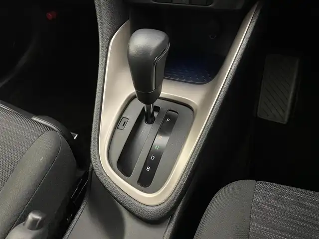 トヨタ ヤリス ハイブリッド Z 宮城県 2021(令3)年 1.6万km ブラック/アイスピンクメタリック ４ＷＤ/純正ＤＡナビ/アダプティブクルーズコントロール/ＢＳＭ/ＲＣＴＡ/ＬＥＤヘッドランプ/クリアランスソナー/バックモニター/前席シートヒーター/トヨタセーフティセンス/スマートフォン連携/ドライブレコーダー/オートライト/フルオートエアコン/禁煙車