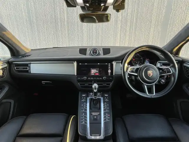 ポルシェ マカン ターボ 東京都 2019(令1)年 3.7万km 白 ワンオーナー/パノラマルーフ/スポーツクロノ/２１インチＲＳスパイダーデザインＡＷ/アダプティブエアサス/ポルシェエンボスヘッドレスト/純正ナビ/３６０°カメラ/レザーシート/ドライブレコーダー