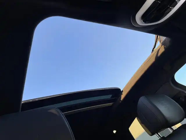 ポルシェ マカン ターボ 東京都 2019(令1)年 3.7万km 白 ワンオーナー/パノラマルーフ/スポーツクロノ/２１インチＲＳスパイダーデザインＡＷ/アダプティブエアサス/ポルシェエンボスヘッドレスト/純正ナビ/３６０°カメラ/レザーシート/ドライブレコーダー