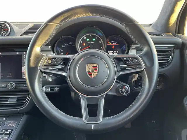 ポルシェ マカン ターボ 東京都 2019(令1)年 3.7万km 白 ワンオーナー/パノラマルーフ/スポーツクロノ/２１インチＲＳスパイダーデザインＡＷ/アダプティブエアサス/ポルシェエンボスヘッドレスト/純正ナビ/３６０°カメラ/レザーシート/ドライブレコーダー