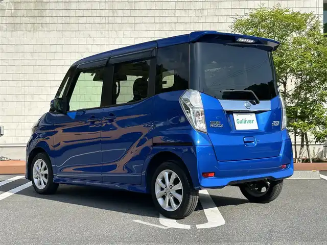 日産 デイズ ルークス ハイウェイスターX 愛媛県 2018(平30)年 5.9万km オーシャンブルーP 純正ナビ(MM317D-W)/・CD/DVD/フルセグTV/・Bluetooth/MSV/アラウンドビューモニター/・バック/フロントカメラ/ミラー一体型ドライブレコーダー/片側パワースライドドア /ETC/衝突軽減ブレーキ/LEDオートライト/・オートハイビーム/2列目サンシェード/リア送風機能/プッシュスタート/・スペアキー/アイドリングストップ/取扱説明書/保証書/ナビ取扱説明書