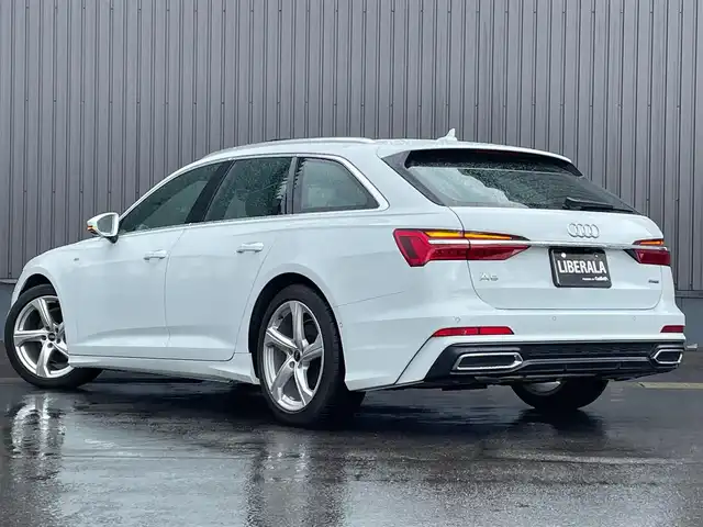 アウディ アウディ Ａ６ アバント 40TDIクワトロ Sライン 青森県 2021(令3)年 3.2万km グレイシアホワイトメタリック 4WD/サンルーフ/アダプティブクルーズコントロール/純正ナビ/（TV・Bluetooth・USB・AppleCarPlay・AndroidAuto）/パーキングアシスト/全方位カメラ/バーチャルコックピット/LEDオートライト/ウェザーライト/ハイビームアシスト/レーンキープアシスト/近接警告システム/ミラー型ドライブレコーダー/黒革シート/パワーシート/（D席メモリー機能付）/シートヒーター/エアコン液晶スイッチ/革巻きステアリング/ステアリングスイッチ/パドルシフト/タイプCコネクターX2/ウインカーミラー/ETC/電動パーキングブレーキ/プッシュスタート/スマートキーX2/取扱説明書/保証書