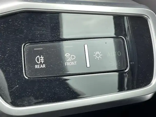 アウディ アウディ Ａ６ アバント 40TDIクワトロ Sライン 青森県 2021(令3)年 3.2万km グレイシアホワイトメタリック 4WD/サンルーフ/アダプティブクルーズコントロール/純正ナビ/（TV・Bluetooth・USB・AppleCarPlay・AndroidAuto）/パーキングアシスト/全方位カメラ/バーチャルコックピット/LEDオートライト/ウェザーライト/ハイビームアシスト/レーンキープアシスト/近接警告システム/ミラー型ドライブレコーダー/黒革シート/パワーシート/（D席メモリー機能付）/シートヒーター/エアコン液晶スイッチ/革巻きステアリング/ステアリングスイッチ/パドルシフト/タイプCコネクターX2/ウインカーミラー/ETC/電動パーキングブレーキ/プッシュスタート/スマートキーX2/取扱説明書/保証書