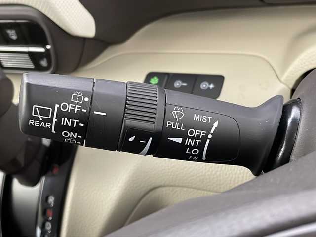 ホンダ Ｎ ＢＯＸ G ホンダセンシング 新潟県 2020(令2)年 5.6万km ブリリアントスポーティブルーメタリック2トーン ホンダセンシング/　・衝突軽減システム/　・レーンキープアシスト/レーダークルーズコントロール/純正SDナビ/　・フルセグTV/　・DVD/　・Bluetooth/バックカメラ/前席ヒートヒーター/オートライト/オートハイビーム/LEDヘッドライト/ドライブレコーダー/ビルトインETC/ステアリングリモコン/片側パワースライドドア/横滑り防止装置