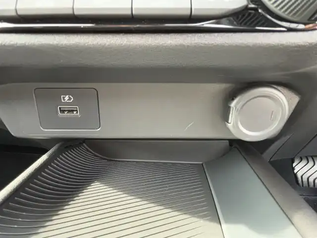 日産 ノート X 徳島県 2021(令3)年 2.1万km ピュアホワイトパール ・純正９型ナビ/（フルセグＴＶ・ＢＴ・ＦＭＡＭ・ＣＤ・ＵＳＢ接続・ＳＤ・ｉｐｏｄ接続）/・ＥＴＣ　/・前後コーナーセンサー　/・オートマチックハイビーム　/・ステアリングリモコン　/・プロパイロット　/・衝突軽減ブレーキ