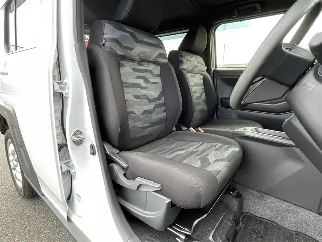 ダイハツ タフト X ターボ 山口県 2022(令4)年 0.8万km シャイニングホワイトパール ガラスルーフ/メモリナビ フルセグTV CD DVD BT USB/バックカメラ/ETC/ドラレコ/スマートキー 2個/衝突被害軽減ブレーキ/レーンアシスト/オートマチックハイビーム/LEDオートヘッドライト/コーナーセンサー/社外アルミホイール/ステアリングリモコン/電動パーキングブレーキ/オートブレーキホールド/W サイド カーテン エアバッグ/禁煙車