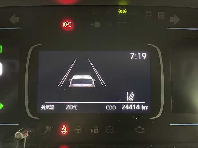 トヨタ アクア G 岐阜県 2022(令4)年 2.5万km ブラックマイカ 純正ナビキット付ディスプレイオーディオ/　(AM/FM/Bluetooth/フルセグTV)/バックカメラ/トヨタセーフティセンス/プリクラッシュセーフティ/レーンキープアシスト/LTA/コーナーセンサー/パーキングシステムブレーキ/レーダークルーズコントロール/LEDヘッドライト/シートヒーター/ハンドルヒーター/オートハイビーム/AC100V/純正ホイールキャップ/純正ドアバイザー/ビルトインETC/スペアキー