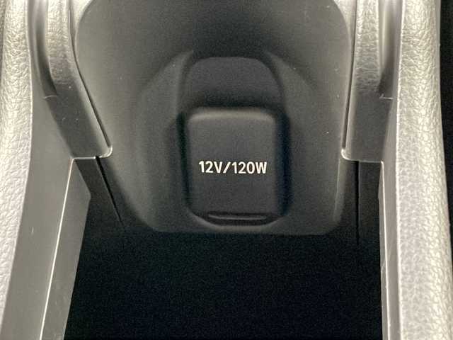 トヨタ アクア G 岐阜県 2022(令4)年 2.5万km ブラックマイカ 純正ナビキット付ディスプレイオーディオ/　(AM/FM/Bluetooth/フルセグTV)/バックカメラ/トヨタセーフティセンス/プリクラッシュセーフティ/レーンキープアシスト/LTA/コーナーセンサー/パーキングシステムブレーキ/レーダークルーズコントロール/LEDヘッドライト/シートヒーター/ハンドルヒーター/オートハイビーム/AC100V/純正ホイールキャップ/純正ドアバイザー/ビルトインETC/スペアキー