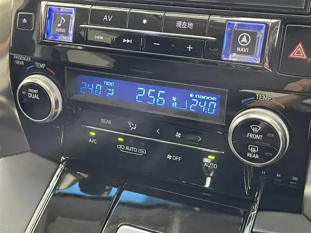 トヨタ ヴェルファイア Z Gエディション 滋賀県 2015(平27)年 4.5万km ホワイトパールクリスタルシャイン 禁煙車/アルパインナビ/CD/DVD/Bluetooth/フルセグTV/バックカメラ/ツインムーンルーフ/フリップダウンモニター/モデリスタエアロ/ETC/デジタルインナーミラー/クルーズコントロール/電動パーキング/ステアリングスイッチ/両側パワースライドドア/ステアリングヒーター/パワーシート/オットマン/純正アルミホイール