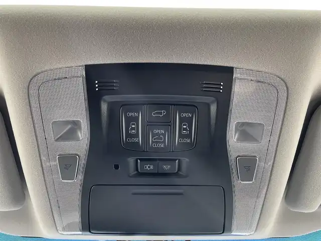トヨタ ヴェルファイア Z Gエディション 滋賀県 2015(平27)年 4.5万km ホワイトパールクリスタルシャイン 禁煙車/アルパインナビ/CD/DVD/Bluetooth/フルセグTV/バックカメラ/ツインムーンルーフ/フリップダウンモニター/モデリスタエアロ/ETC/デジタルインナーミラー/クルーズコントロール/電動パーキング/ステアリングスイッチ/両側パワースライドドア/ステアリングヒーター/パワーシート/オットマン/純正アルミホイール