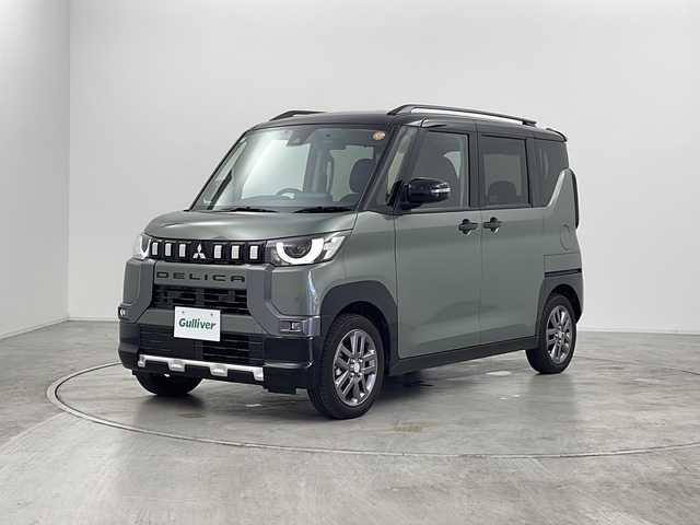 三菱 デリカミニ T プレミアム 群馬県 2024(令6)年 1.6万km 緑Ⅱ ９型ナビ　全周囲カメラ　フルセグＴＶ　デジタルインナーミラー　両側電動ハンズフリースライドドア　ステアリングヒーター　シートヒーター　ＭＩ－ＰＩＬＯＴ　ＬＥＤ　ＥＴＣ　前方ドライブレコーダー　禁煙車