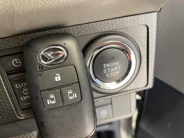 ダイハツ タント カスタム RS 愛知県 2019(令1)年 5.8万km シャイニングホワイトパール 純正ナビ/全方位カメラ/両側パワースライドドア/レーダークルーズコントロール/バックカメラ/コーナーセンサー/純正アルミホイール/LEDヘッドライト/オートマチックハイビーム/ETC/フルセグ/CD DVD/Bluetooth/ステアリングスイッチ/スマートキー/プッシュスタート