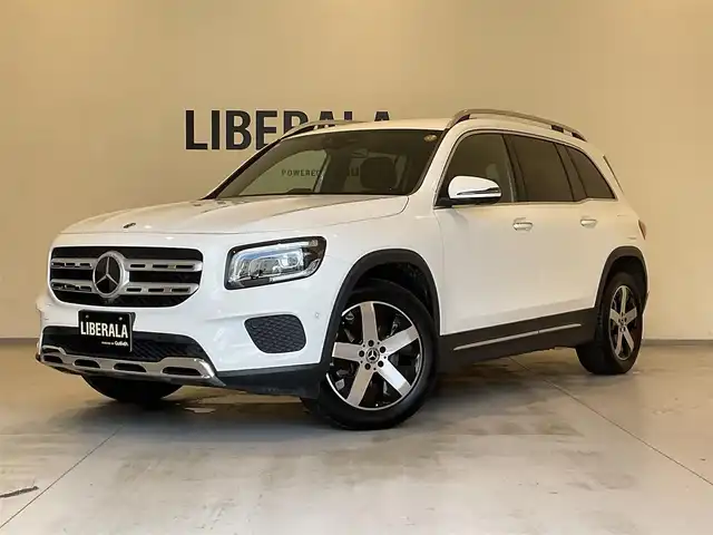 メルセデス・ベンツ ＧＬＢ２００ｄ 熊本県 2020(令2)年 5.7万km ポーラホワイト ・スマートキー/・プッシュスタート/・アクティブステアリングアシスト/・道路標識アシスト/・アクティブレーンキーピングアシスト/・アクティブレーキアシスト/・アテンションアシスト/・ブライドスポットモニター/・レーンチェンジアシスト/・クルーズコントロール(追従式)/・ハーフレザーシート/・前席パワーシート/・前席シートヒーター /・純正メモリナビ/　【Bluetooth・USB・AppleCarPlay・AndroidAuto】/・フルセグTV /・全方位カメラ/・ETC2.0/・パワーバックドア/・LEDヘッドランプ/・保証書/取説
