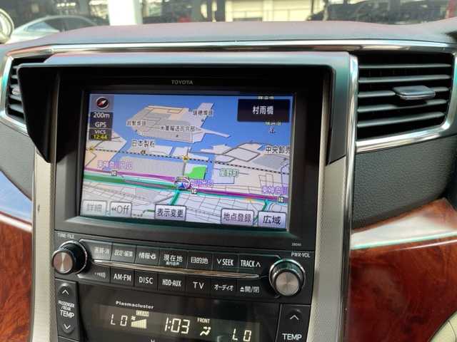 トヨタ アルファード 350G Lパッケージ 神奈川県 2008(平20)年 8.8万km ゴールドパールクリスタルシャイン 純正HDDメーカーナビ【26041】/・ワンセグ/CD/DVD/MSV/AUX/バック/フロント/左カメラ/ダブルムーンルーフ/純正フリップダウンモニター/レザーシート/前席/2列目パワーシート/前席シートヒーター/N席/2列目オットマン/後席フットレスト/パワーバックドア/ビルトインETC/100V電源/両側パワースライドドア/前方ドライブレコーダー/レーダークルーズコントロール/レーンキーピングアシスト/純正16インチAW/プッシュEgスタート/ストップ/スマートキー×2/オートライト/純正HIDヘッドライト/フォグランプ/アダプティブフロントライティングシステム/オールオートパワーウィンドウ/ターンランプ付電動格納ドアミラー/ドアバイザー/純正フロアマット/取扱説明書/マルチメディア取扱説明書/新車時保証書