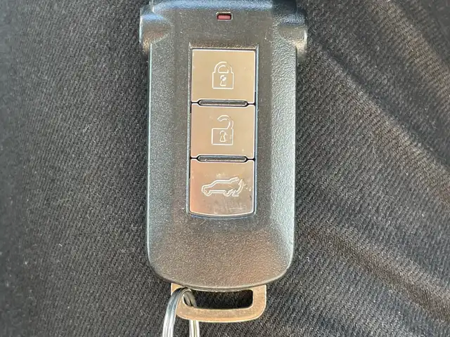 三菱 デリカＤ：５ D－Premium 千葉県 2014(平26)年 8.8万km ダイヤモンドブラックマイカ ロックフォードサウンドシステム ナビ バック/サイド/フロントカメラ 両側電動スライドドア 電動リアドア クルコン ETC USB ドラレコ フルセグ パワーシート AC100V パドルシフト BT