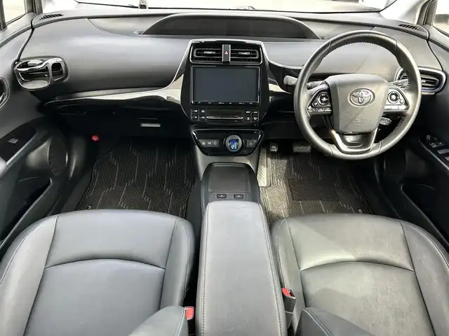 トヨタ プリウス S ツーリングセレクション 福島県 2019(平31)年 5.8万km シルバーM 純正ナビ/フルセグTV/バックカメラ/ビルドインETC/ドライブレコーダー/レーダークルーズコントロール/衝突被害軽減ブレーキ/レーンキープアシスト/横滑り防止装置/アイドリングストップ/シートヒーター/オートライト/オートハイビーム/LEDヘッドライト/フォグランプ/スマートキー/プッシュスタート/電動格納ミラー/社外17インチAW/純正フロアマット