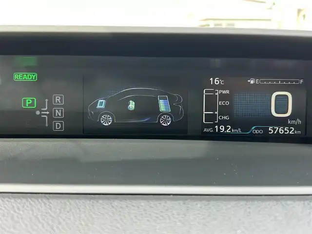 トヨタ プリウス S ツーリングセレクション 福島県 2019(平31)年 5.8万km シルバーM 純正ナビ/フルセグTV/バックカメラ/ビルドインETC/ドライブレコーダー/レーダークルーズコントロール/衝突被害軽減ブレーキ/レーンキープアシスト/横滑り防止装置/アイドリングストップ/シートヒーター/オートライト/オートハイビーム/LEDヘッドライト/フォグランプ/スマートキー/プッシュスタート/電動格納ミラー/社外17インチAW/純正フロアマット