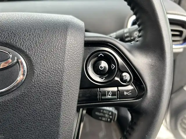 トヨタ プリウス S ツーリングセレクション 福島県 2019(平31)年 5.8万km シルバーM 純正ナビ/フルセグTV/バックカメラ/ビルドインETC/ドライブレコーダー/レーダークルーズコントロール/衝突被害軽減ブレーキ/レーンキープアシスト/横滑り防止装置/アイドリングストップ/シートヒーター/オートライト/オートハイビーム/LEDヘッドライト/フォグランプ/スマートキー/プッシュスタート/電動格納ミラー/社外17インチAW/純正フロアマット