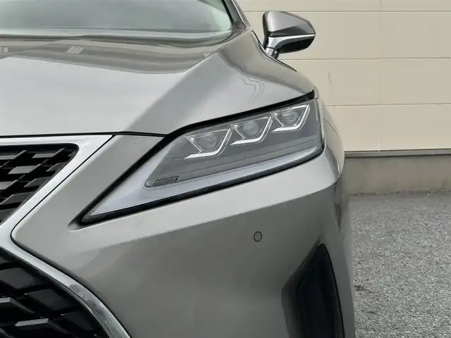 レクサス ＲＸ 450h バージョンL 茨城県 2022(令4)年 3.8万km ソニックチタニウム 保証書/取扱説明書/純正メーカーオプションナビ/サンルーフ/パノラマビューモニター/前後ドライブレコーダー（SD無）/前後コーナーセンサー/ビルトインETC2.0/三眼LEDヘッドライト/電動リヤゲート/フルセグテレビ/追従型クルーズコントロール/全席パワーシート/ヘッドアップディスプレイ