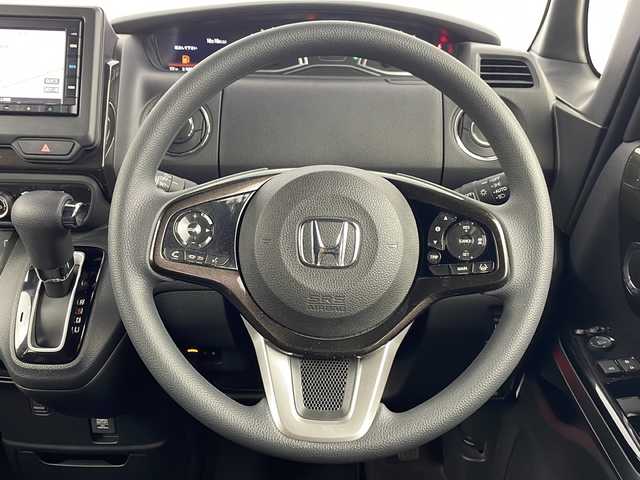 ホンダ Ｎ ＢＯＸ カスタム G L ホンダセンシング 埼玉県 2020(令2)年 2.9万km プラチナホワイトパール 純正ナビ/　　AM/FM/CD/BT/バックカメラ　/ドライブレコーダー　/ビルトインＥＴＣ　/パワースライドドア/ホンダセンシング　/　・レーダークルーズコントロール　/　・衝突軽減システム　/　・レーンキープアシスト　/　・誤発進抑制機能/　・標識認識機能/コーナーセンサー/純正アルミホイール　/純正フロアマット　/ＬＥＤヘッドライト/フォグランプ/プッシュスタート/スマートキー