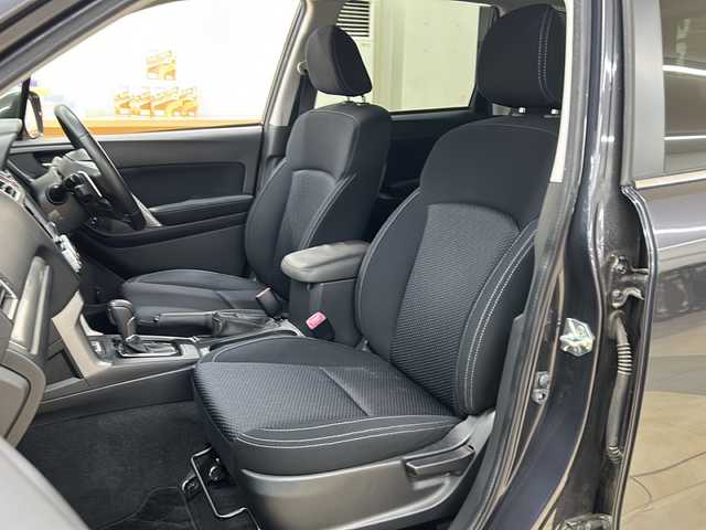 スバル フォレスター 2．0i－L 茨城県 2014(平26)年 9.4万km ダークグレーメタリック (株)IDOMが運営する【じしゃロン水戸店】の自社ローン専用車両になりますこちらは現金またはオートローンご利用時の価格です。自社ローンご希望の方は別途その旨お申付け下さい/・4WD/・社外ナビ/フルセグTV/DVD/CD/SD/BT/・クルーズコントロール/・パドルシフト/・横滑り防止/・アイドリングストップ/・ETC/・SI-DRIVE/・X-MODE/・HID/・フロントフォグ/・キーレス/・電格ミラー