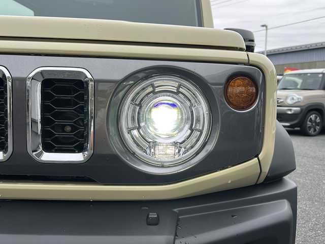 スズキ ジムニー ノマド FC 埼玉県 2025(令7)年 0.1万km アイボリー ワンオーナー/登録時走行754km/スズキセーフティサポート/ ・アダプティブクルーズコントロール/ ・パーキングセンサー/ ・デュアルカメラブレーキサポート/ ・前後誤発進抑制機能/ ・後退時ブレーキサポート/ ・車線逸脱警報機能/ ・ふらつき警報機能/ ・ハイビームアシスト/ ・先行車発進お知らせ機能/ ・標識認識機能/LEDヘッドランプ/本革巻きステアリング/ステアリングスイッチ/撥水加工ファブリックシート/前席シートヒーター/純正15インチアルミホイール/キーレスプッシュスタートシステム/禁煙車/保証書/取扱説明書/スペアキー1ヶ