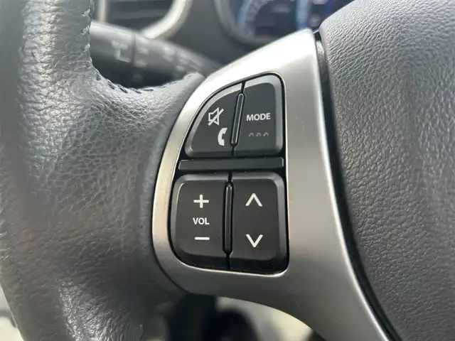 スズキ ワゴンＲ スティングレー X 山形県 2014(平26)年 5.5万km クリスタルホワイトP ４WD/衝突被害軽減/SDナビ/　　【CD　フルセグ　USB　】/HIDオートライト/シートヒーター/純正14インチアルミホイール/アイドリングストップ/フロアマット/電動格納ミラー/ステアリングスイッチ/スマートキー