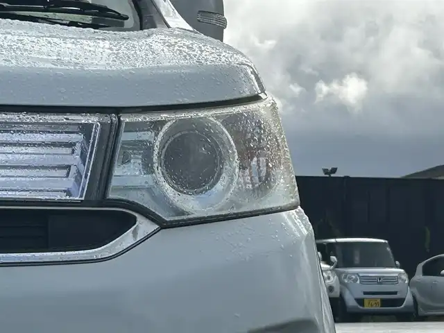 スズキ ワゴンＲ スティングレー X 山形県 2014(平26)年 5.5万km クリスタルホワイトP ４WD/衝突被害軽減/SDナビ/　　【CD　フルセグ　USB　】/HIDオートライト/シートヒーター/純正14インチアルミホイール/アイドリングストップ/フロアマット/電動格納ミラー/ステアリングスイッチ/スマートキー