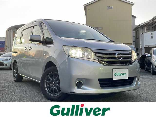 日産 セレナ 20X 大阪府 2012(平24)年 9.1万km ブリリアントシルバー 社外メモリナビ/・AM/FM/CD/DVD/Bluetooth/・フルセグテレビ/フリップダウンモニター/ETC2.0/ドライブレコーダー/クルーズコントロール/アイドリングストップ/横滑り防止装置/盗難防止装置/片側パワースライドドア/キセノンヘッドライト/オートライト/オートエアコン/プッシュスタートボタン/スマートキー×2/ステアリングリモコン/社外15インチアルミホイール/12V充電器/ドアバイザー/保証書/取扱説明書