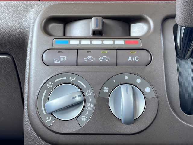 スズキ ラパン ショコラ G 青森県 2013(平25)年 9.2万km アーバンブラウンパールメタリック 4WD/社外SDナビ/Bluetooth・CD・DVD・USB/運転席シートヒーター/合皮専用シート/ベンチシート/オートライト/スマートキー/プッシュスタート/アイドリングストップ車