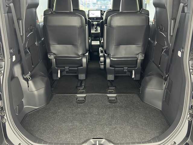 トヨタ ヴォクシー S－Z 大阪府 2022(令4)年 3.9万km アティチュードブラックマイカ ワンオーナー/10.5型ディスプレイオーディオ(フルセグＴＶ　ＡＭ　ＦＭ　ＢＴ　ＣＤ　ＤＶＤ　Ｍｉｒａｃａｓｔ　ＨＤＭＩ　Ａｐｐｌｅｃａｒｐｌａｙ）/サブウーファー(TS-WX130DA)/バックカメラ/前後ドライブレコーダー/ETC/クルーズコントロール追従機能付き/衝突軽減ブレーキ/横滑り防止装置/オートライト/オートマチックハイビーム/コーナーセンサー/パーキングアシスト/WAC/シートヒーター/ハーフレザーシート/両側パワースライドドア/パワーバックドア/純正フロアマット/純正AW