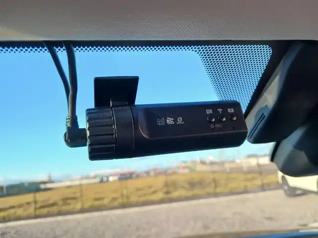 レクサス ＵＸ 250h ブラウンエディション 富山県 2020(令2)年 4.6万km グラファイトブラックガラスフレーク 純正10.3型ナビ/フルセグTV/ハンズフリーパワーバックドア/パノラミックビューモニター/ビルトインETC2.0/ドライブレコーダー/レーダークルーズコントロール/クリアランスソナー/セーフティシステムプラス/・プリクラッシュセーフティ/・レーントレーシングアシスト/・オートマチックハイビーム/・先行車発進告知機能/・ロードサインアシスト/ブラインドスポットモニター/パーキングサポートブレーキ/LEDヘッドランプ/革巻きステアリング/ステアリングヒーター/ブラウン合皮シート/前席パワーシート/シートヒーター/純正17インチアルミホイール/スマートエントリー/スタートシステム/禁煙車