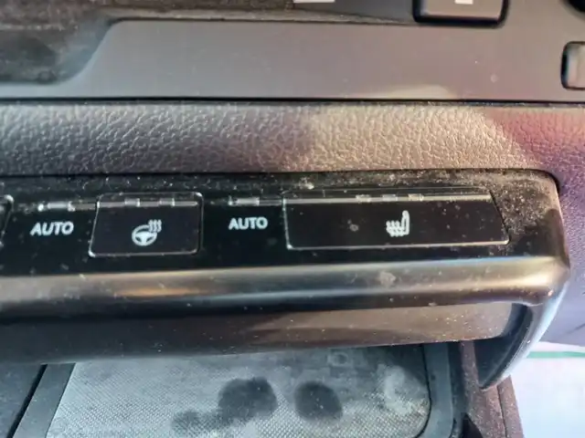 レクサス ＵＸ 250h ブラウンエディション 富山県 2020(令2)年 4.6万km グラファイトブラックガラスフレーク 純正10.3型ナビ/フルセグTV/ハンズフリーパワーバックドア/パノラミックビューモニター/ビルトインETC2.0/ドライブレコーダー/レーダークルーズコントロール/クリアランスソナー/セーフティシステムプラス/・プリクラッシュセーフティ/・レーントレーシングアシスト/・オートマチックハイビーム/・先行車発進告知機能/・ロードサインアシスト/ブラインドスポットモニター/パーキングサポートブレーキ/LEDヘッドランプ/革巻きステアリング/ステアリングヒーター/ブラウン合皮シート/前席パワーシート/シートヒーター/純正17インチアルミホイール/スマートエントリー/スタートシステム/禁煙車