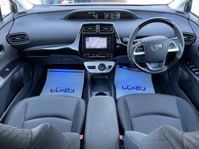 トヨタ プリウス S 宮城県 2016(平28)年 14.6万km シルバーM 【(株)IDOMが運営する【じしゃロン仙台店】の自社ローン対象車両になります。こちらは現金ご利用時の価格です。自社ローンご希望の方は別途その旨お申付け下さい。】/純正SDナビ/Buletooth/バックカメラ/フルセグ/プッシュスタート/スマートキー/ETC/LEDヘッドライト