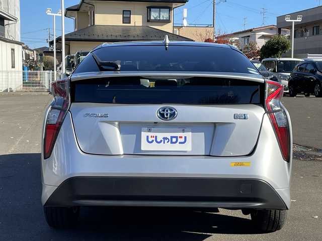 トヨタ プリウス S 宮城県 2016(平28)年 14.6万km シルバーM 【(株)IDOMが運営する【じしゃロン仙台店】の自社ローン対象車両になります。こちらは現金ご利用時の価格です。自社ローンご希望の方は別途その旨お申付け下さい。】/純正SDナビ/Buletooth/バックカメラ/フルセグ/プッシュスタート/スマートキー/ETC/LEDヘッドライト