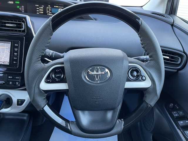 トヨタ プリウス S 宮城県 2016(平28)年 14.6万km シルバーM 【(株)IDOMが運営する【じしゃロン仙台店】の自社ローン対象車両になります。こちらは現金ご利用時の価格です。自社ローンご希望の方は別途その旨お申付け下さい。】/純正SDナビ/Buletooth/バックカメラ/フルセグ/プッシュスタート/スマートキー/ETC/LEDヘッドライト