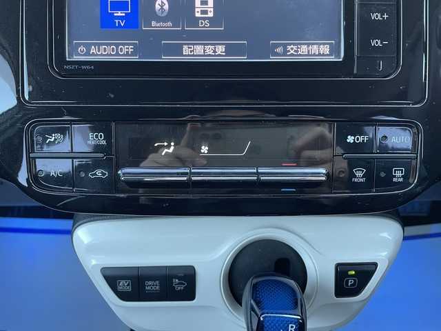 トヨタ プリウス S 宮城県 2016(平28)年 14.6万km シルバーM 【(株)IDOMが運営する【じしゃロン仙台店】の自社ローン対象車両になります。こちらは現金ご利用時の価格です。自社ローンご希望の方は別途その旨お申付け下さい。】/純正SDナビ/Buletooth/バックカメラ/フルセグ/プッシュスタート/スマートキー/ETC/LEDヘッドライト