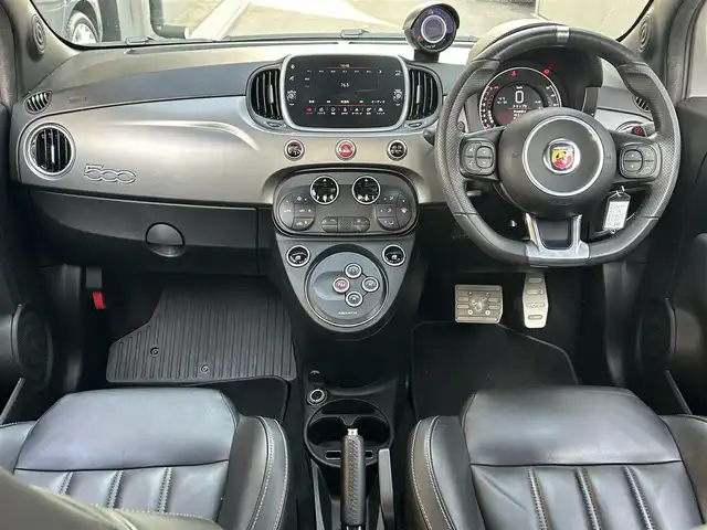 アバルト ５９５ ツーリズモ 茨城県 2019(平31)年 6.6万km グレー 前後ドラレコ/U-Connectディスプレイオーディオ/アップルカープレイ/ETC/Rコーナーセンサー/パドルシフト/ブラックレザーシート/１７インチアルミホイール/キセノンヘッドライト