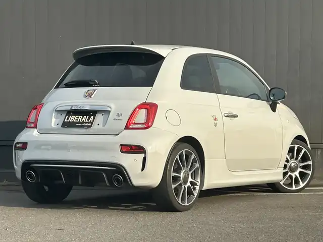 アバルト ５９５ ツーリズモ 茨城県 2019(平31)年 6.6万km グレー 前後ドラレコ/U-Connectディスプレイオーディオ/アップルカープレイ/ETC/Rコーナーセンサー/パドルシフト/ブラックレザーシート/１７インチアルミホイール/キセノンヘッドライト